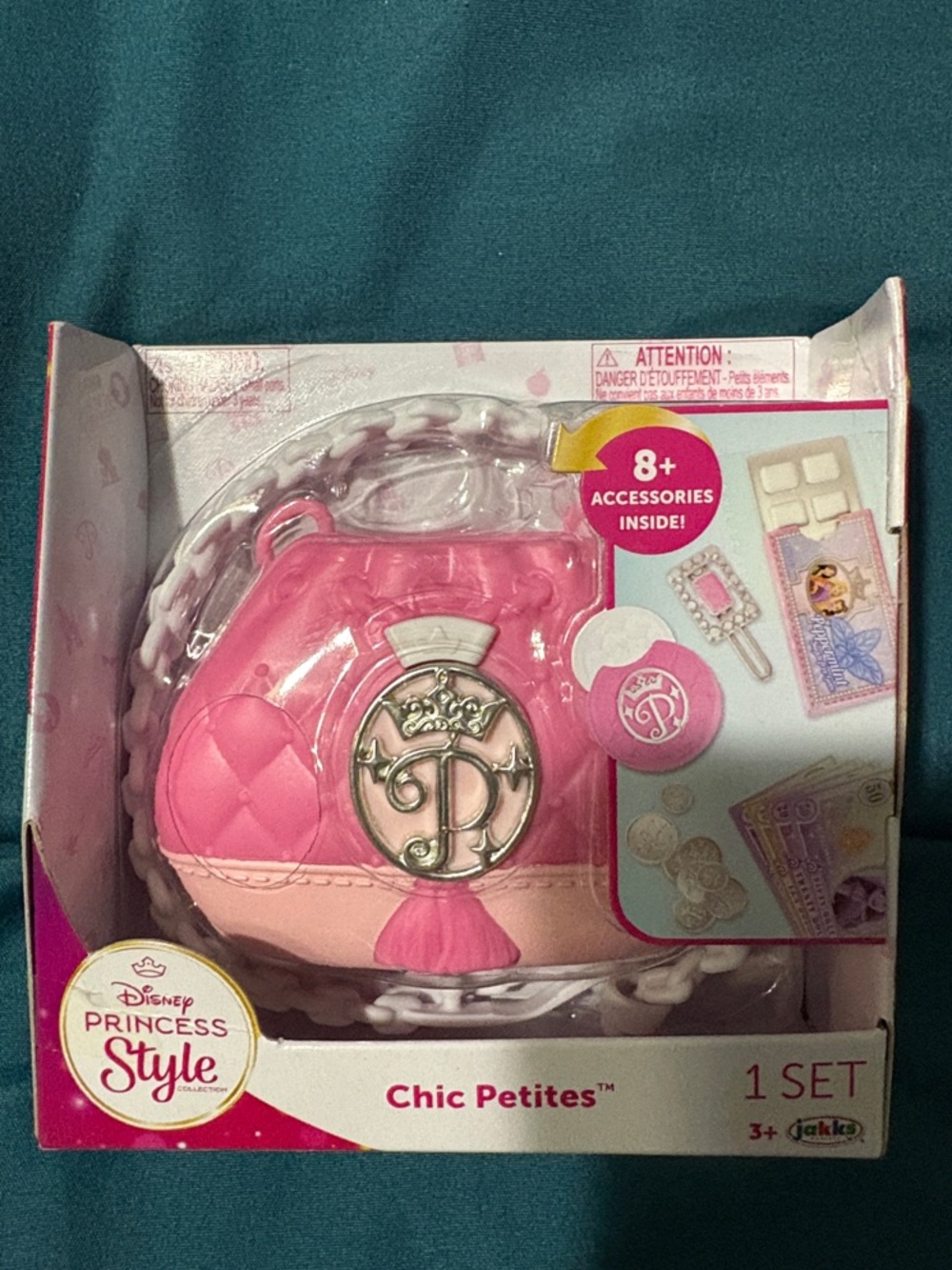 Disney Pink Chic Petites Purse w/ 8 Accessories.